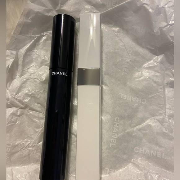 New bundle of Chanel La Base mascara primer & Le Volume mascara in black - Picture 1 of 3